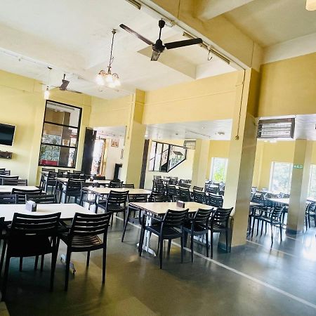 Hotel Manik Moti โลนาวาลา ภายนอก รูปภาพ
