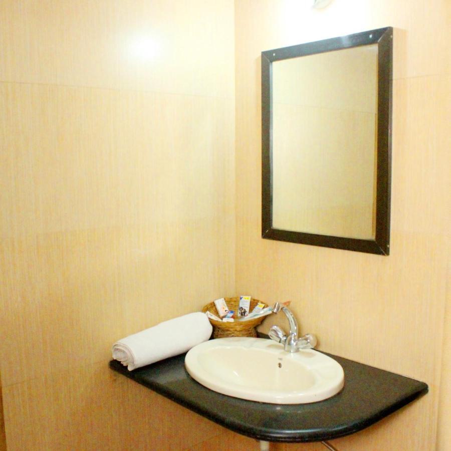Hotel Manik Moti โลนาวาลา ภายนอก รูปภาพ