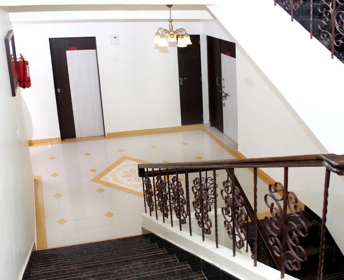 Hotel Manik Moti โลนาวาลา ภายนอก รูปภาพ