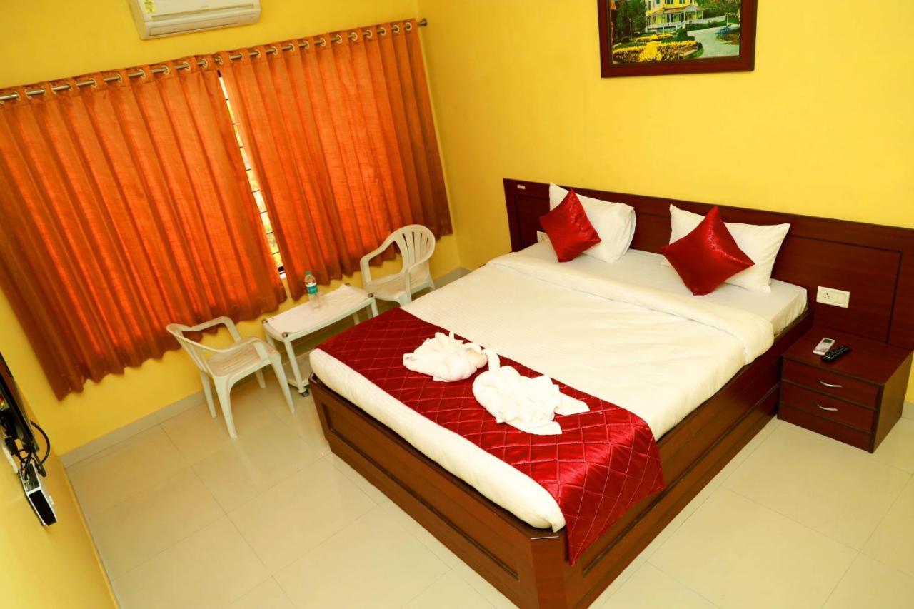 Hotel Manik Moti โลนาวาลา ภายนอก รูปภาพ
